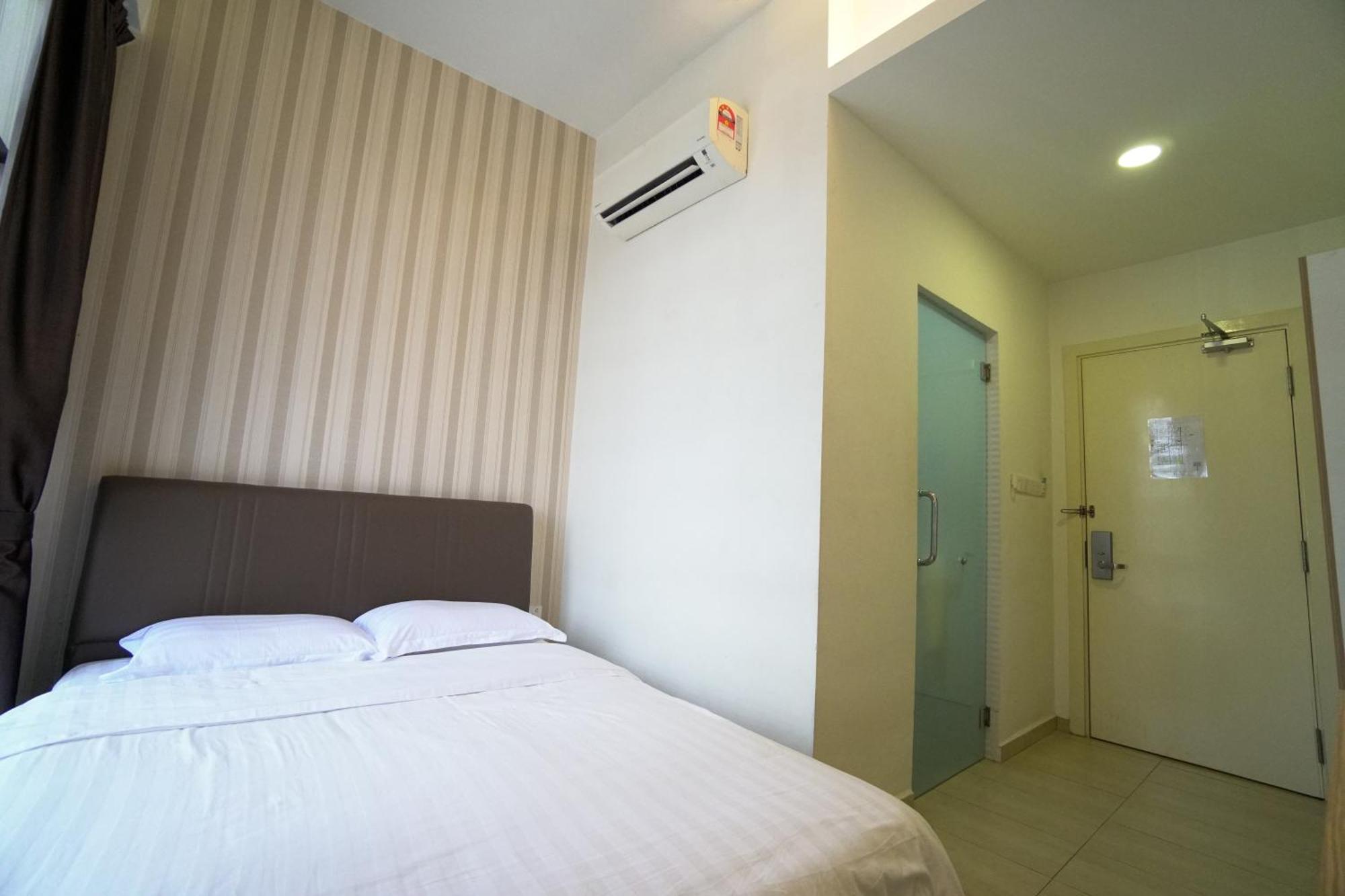 Crystal Garden Hotel - Seri Kembangan Exteriér fotografie